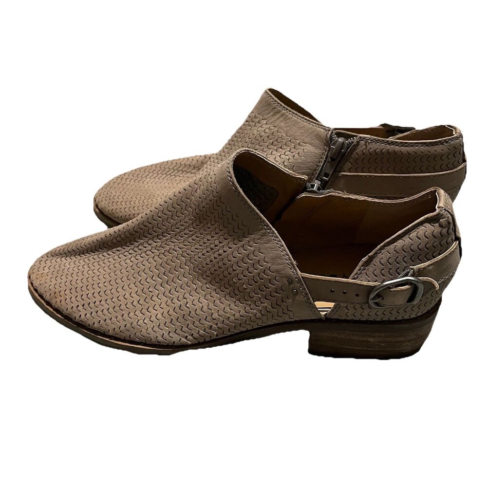 Lucky Brand Travertine Nabucco Side Zip Shoes Laser Cut Tan Taupe Womens 9.5M